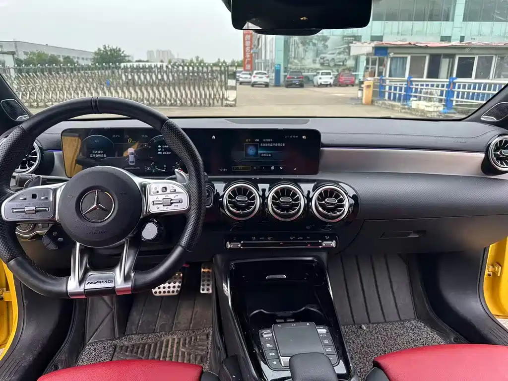 Mercedes-Benz CLA A MG 2023 AMG CLA 35 4MATIC