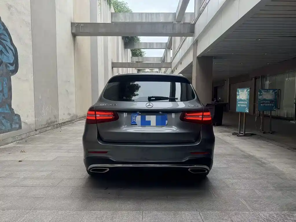 Mercedes-Benz GLC 2018 GLC 260 4MATIC Luxury