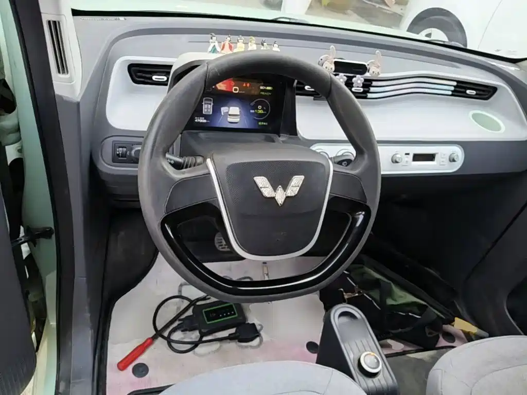 Wuling MINIEV — миниатюра 11