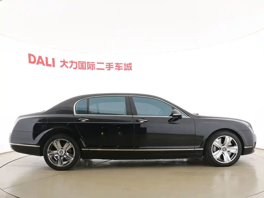 Bentley Flying Spur — миниатюра 4