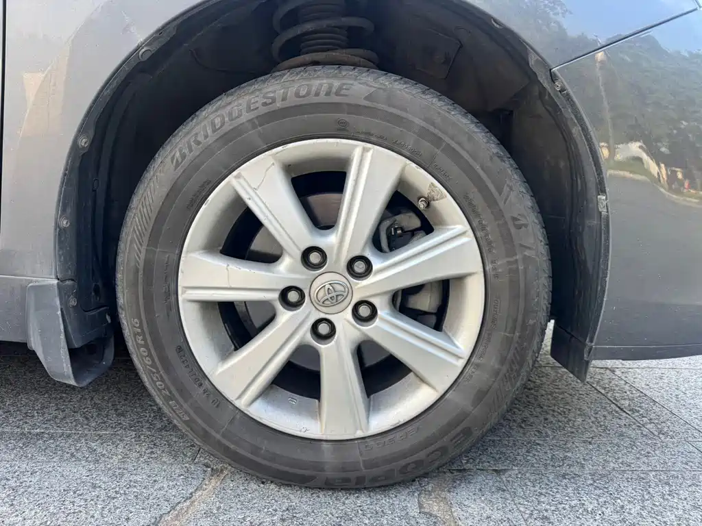 Toyota Verso — миниатюра 17