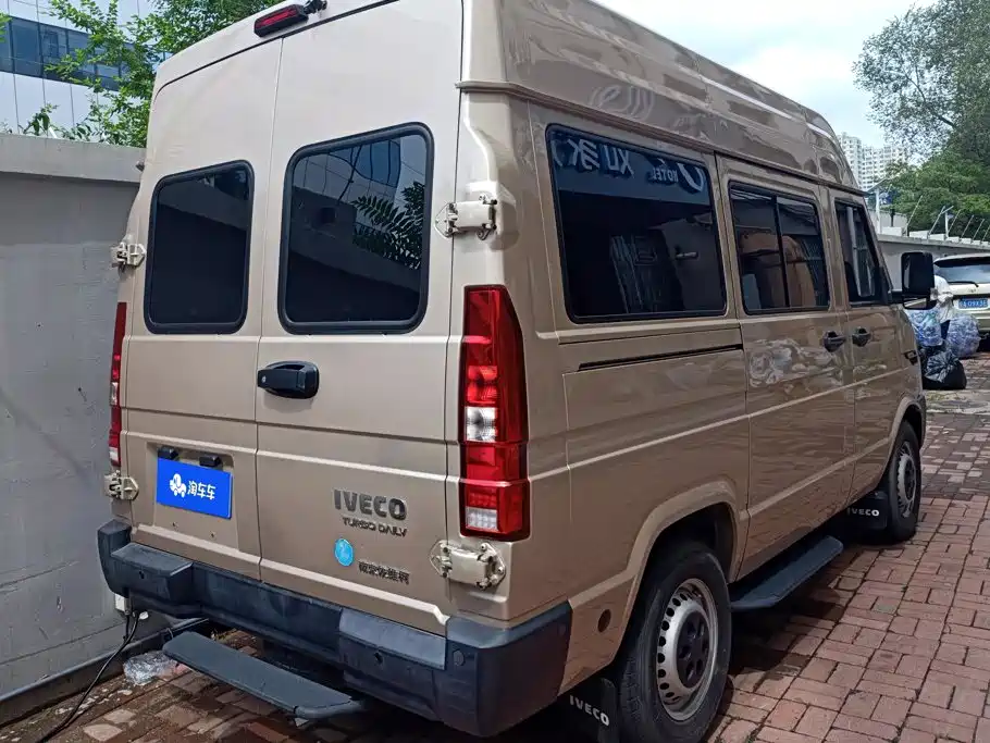 IVECO Daily — миниатюра 3