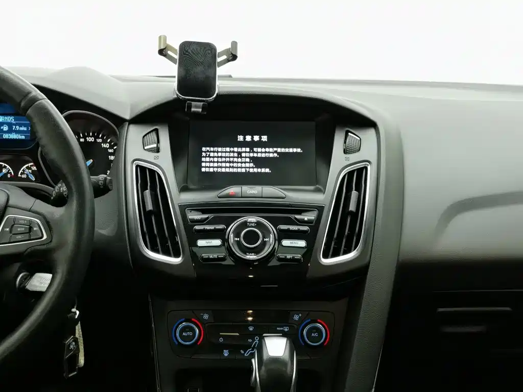 Ford Focus — миниатюра 12