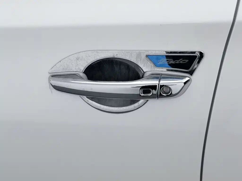 Changan Eado — миниатюра 18