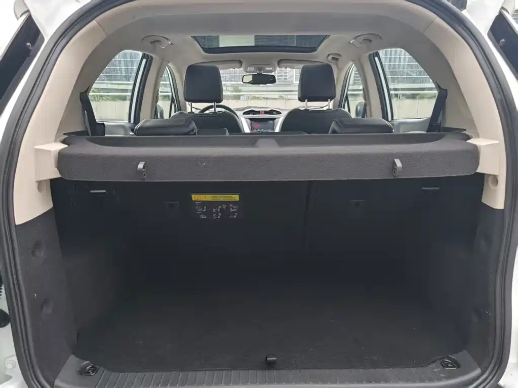 BYD Yuan EV — миниатюра 12