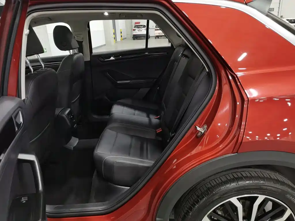 Volkswagen T-Roc — миниатюра 15