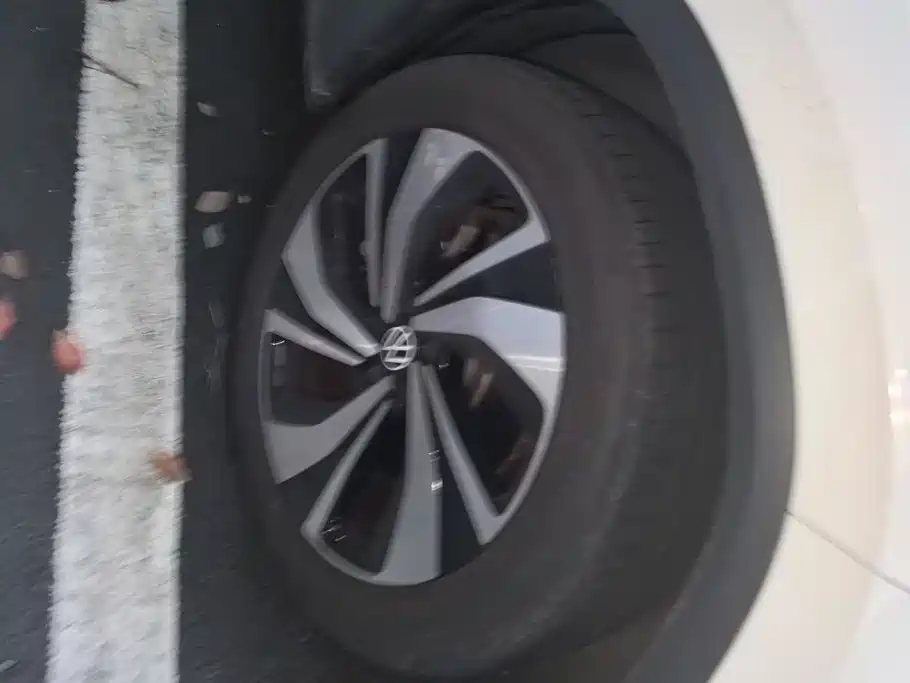 Volkswagen ID.6 Crozz — миниатюра 6