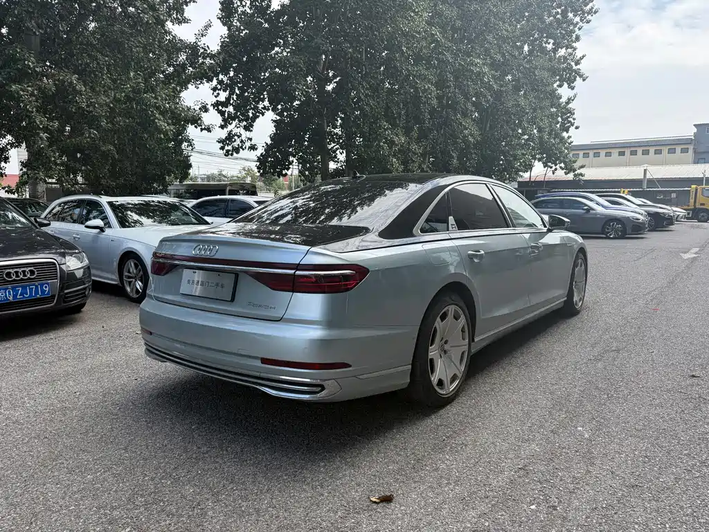 Audi A8 — миниатюра 18