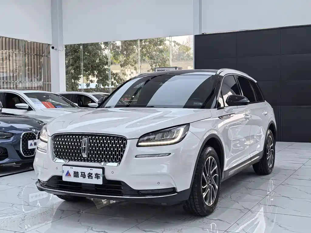 Lincoln Corsair 2021