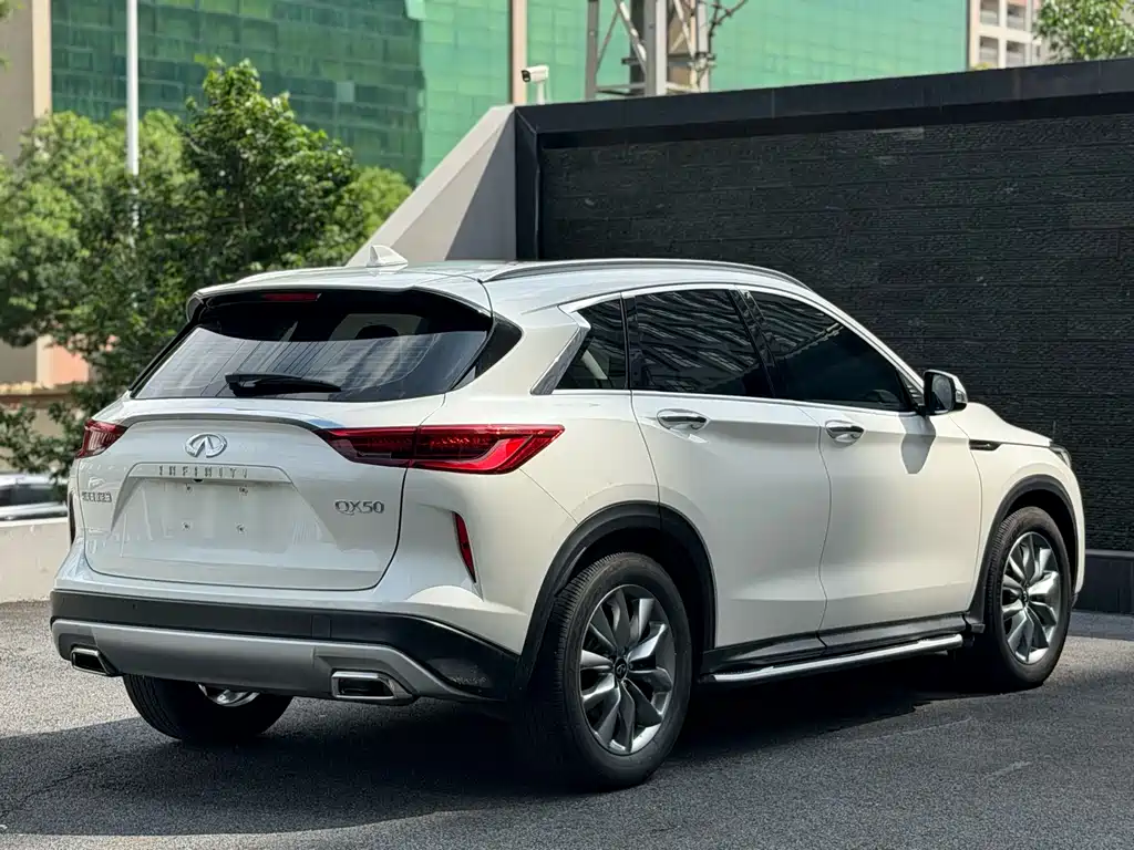 Infiniti QX50 2020 2.0T Fashion