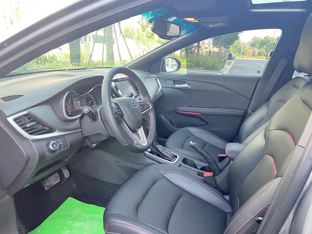 Chevrolet Monza 2019 RS 330T AT VI