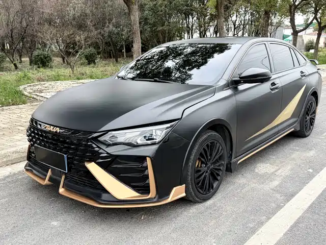 DONGFENG YI HYUN MAX