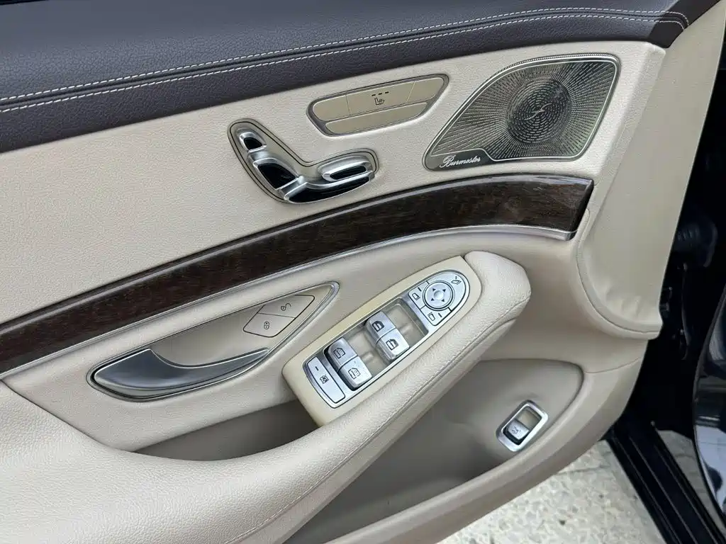 Mercedes-Benz S-Class — миниатюра 10