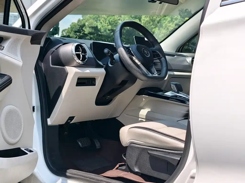 BYD Yuan Pro — миниатюра 13