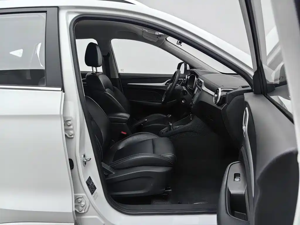 MG ZS — миниатюра 23