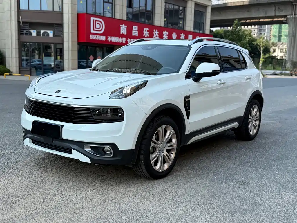 Lynk & Co 01 — миниатюра 3