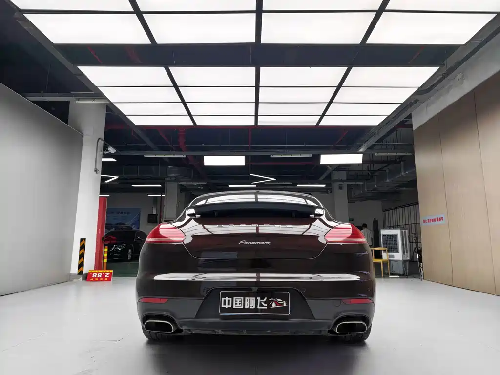Porsche Panamera — миниатюра 6