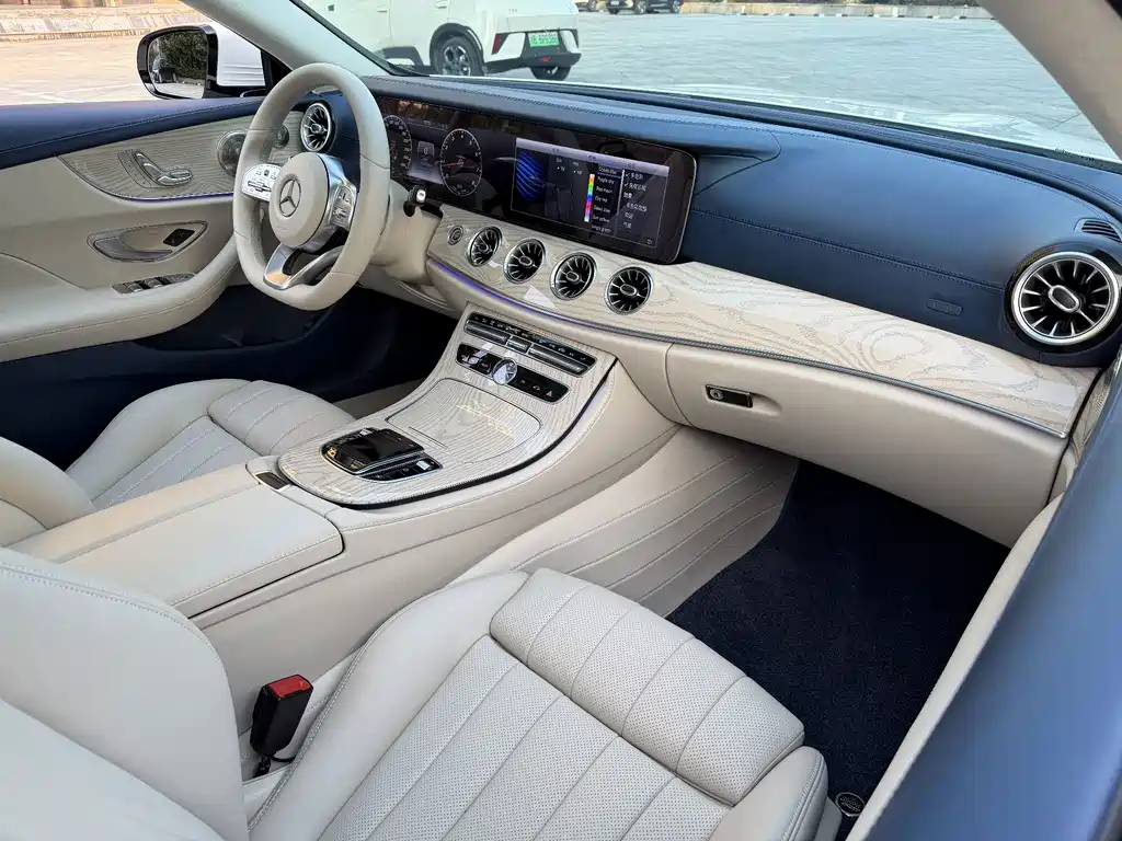Mercedes-Benz E-Class (Import) — миниатюра 22