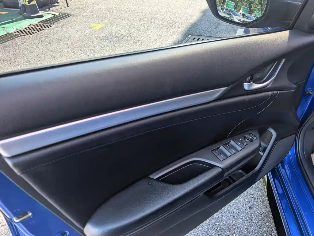 Honda Civic 2019 220TURBO CVT V