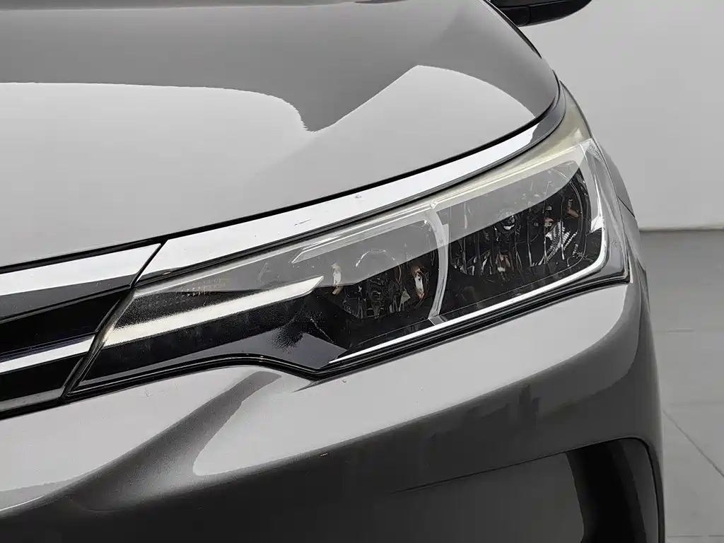 Toyota Corolla — миниатюра 7