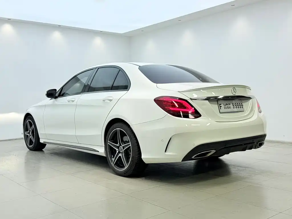 Mercedes-Benz C-Class — миниатюра 17