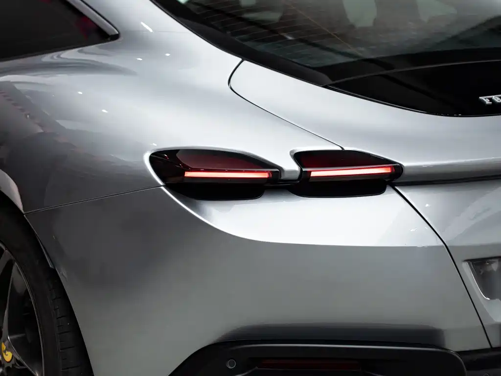 Ferrari Roma — миниатюра 6