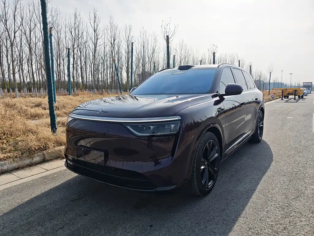 AITO ASK THE WORLD M8