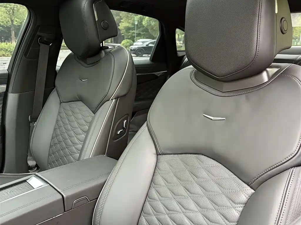 Cadillac CT6 — миниатюра 17
