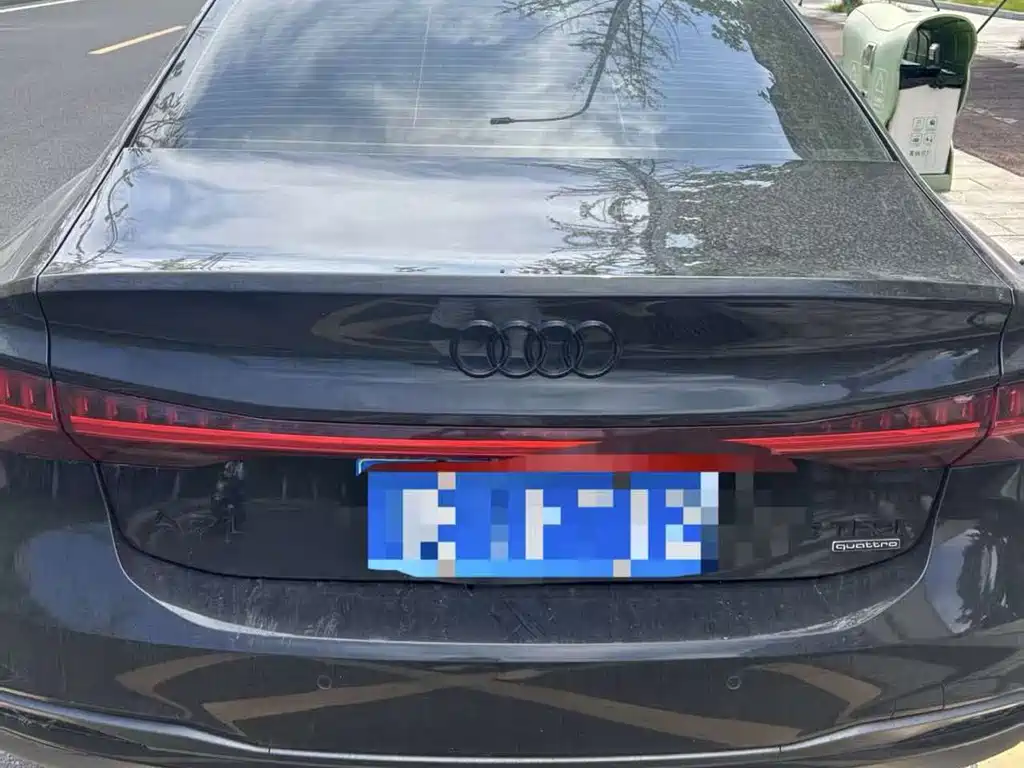 Audi A7L — миниатюра 4