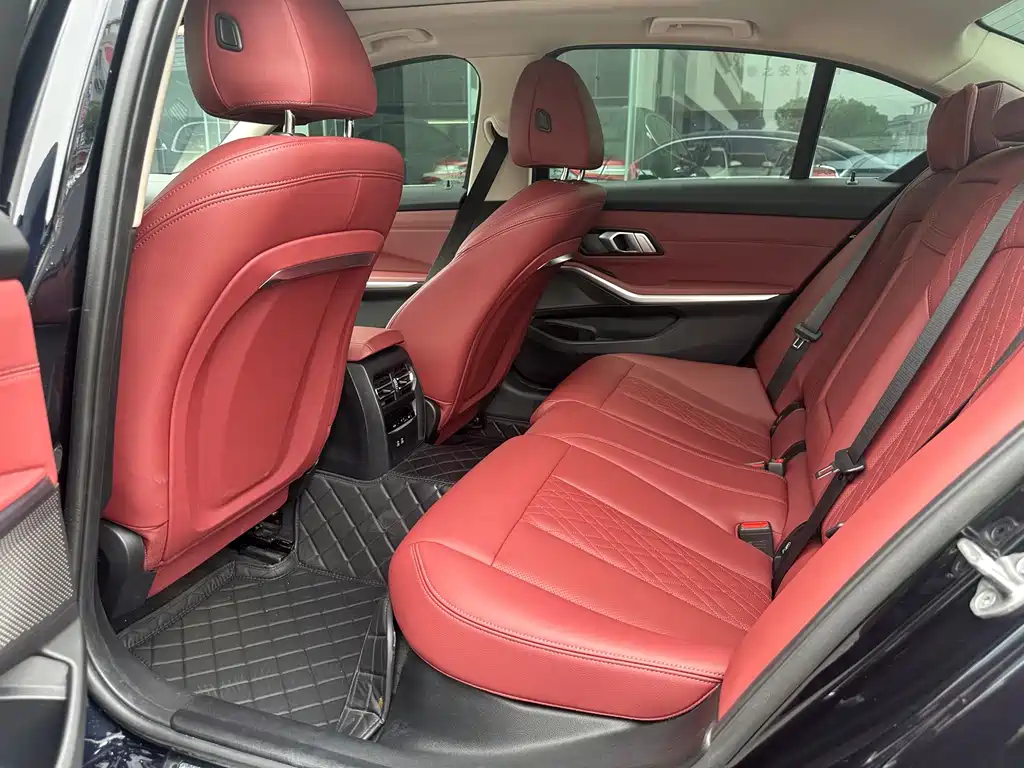 BMW 3 Series — миниатюра 6