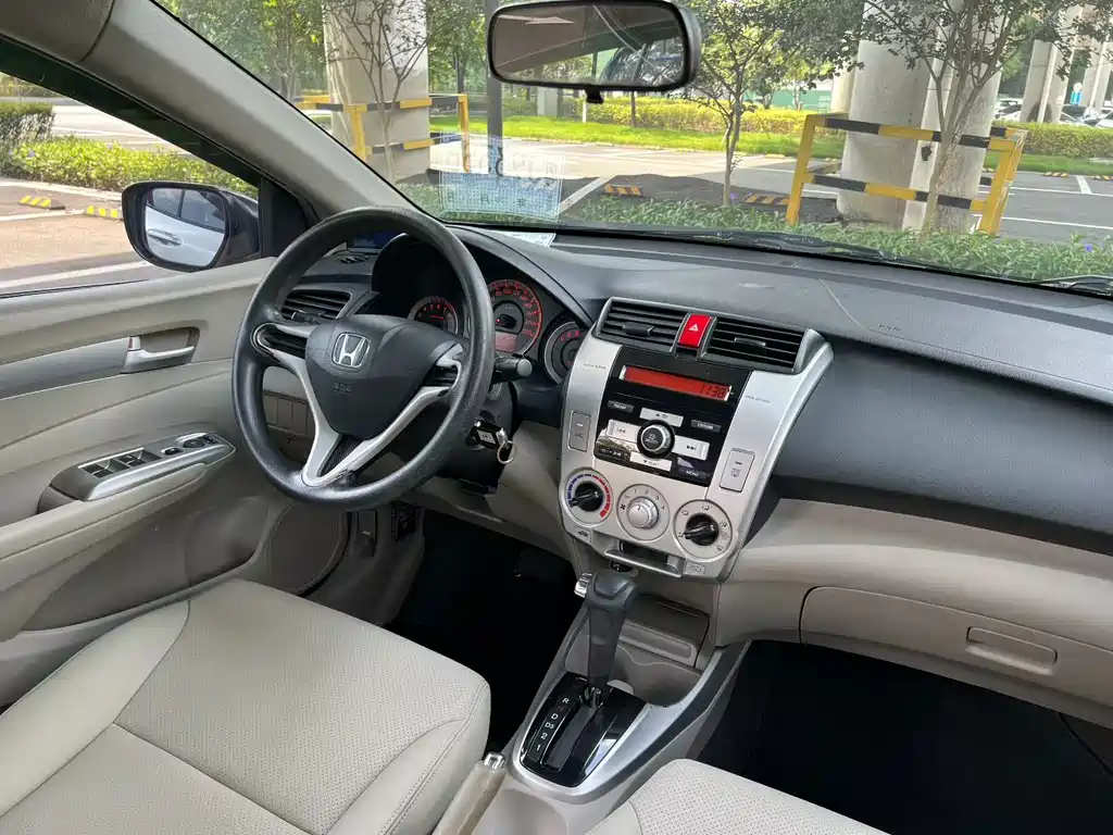 Honda City Classic — миниатюра 7
