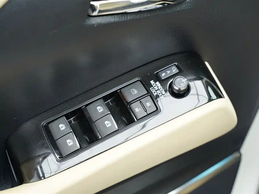 Toyota Alphard 2015 3.5L Luxury