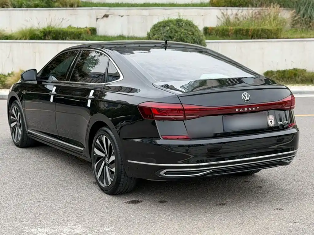 Volkswagen Passat — миниатюра 12