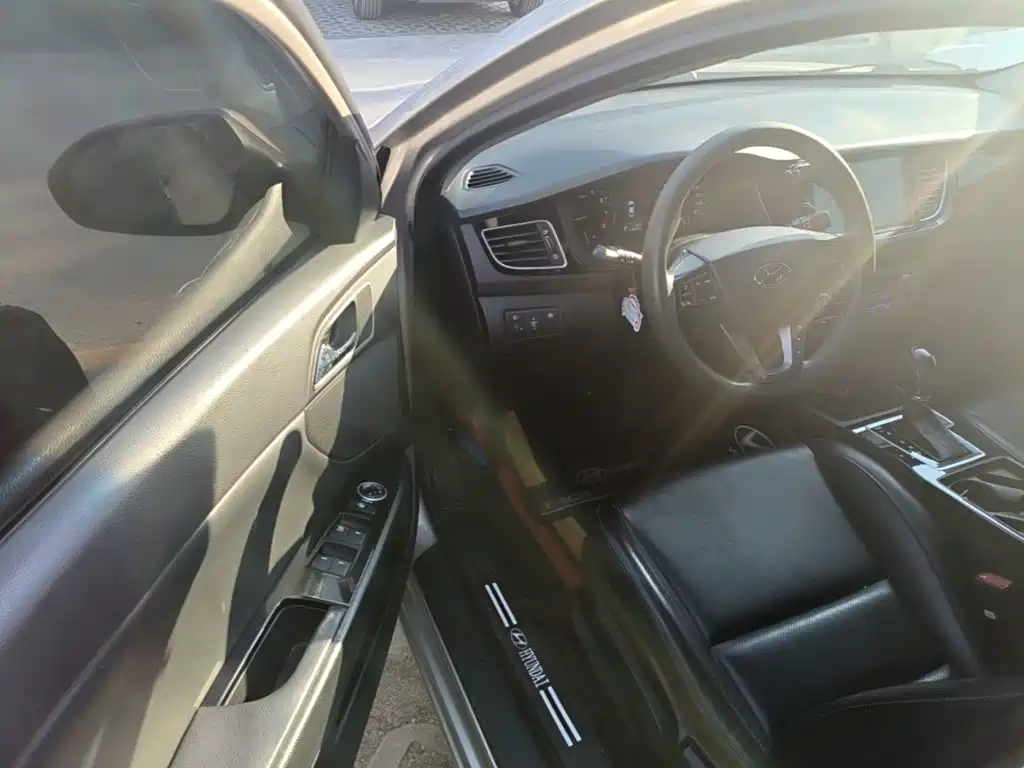 Hyundai Mistra — миниатюра 16