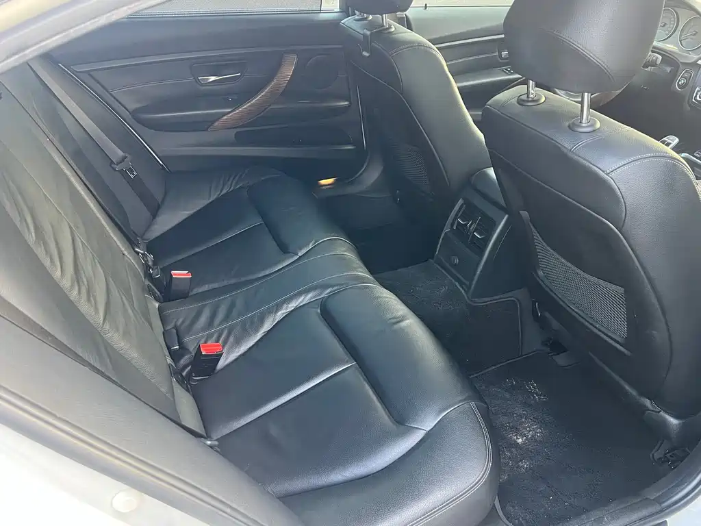 BMW 3 Series — миниатюра 6