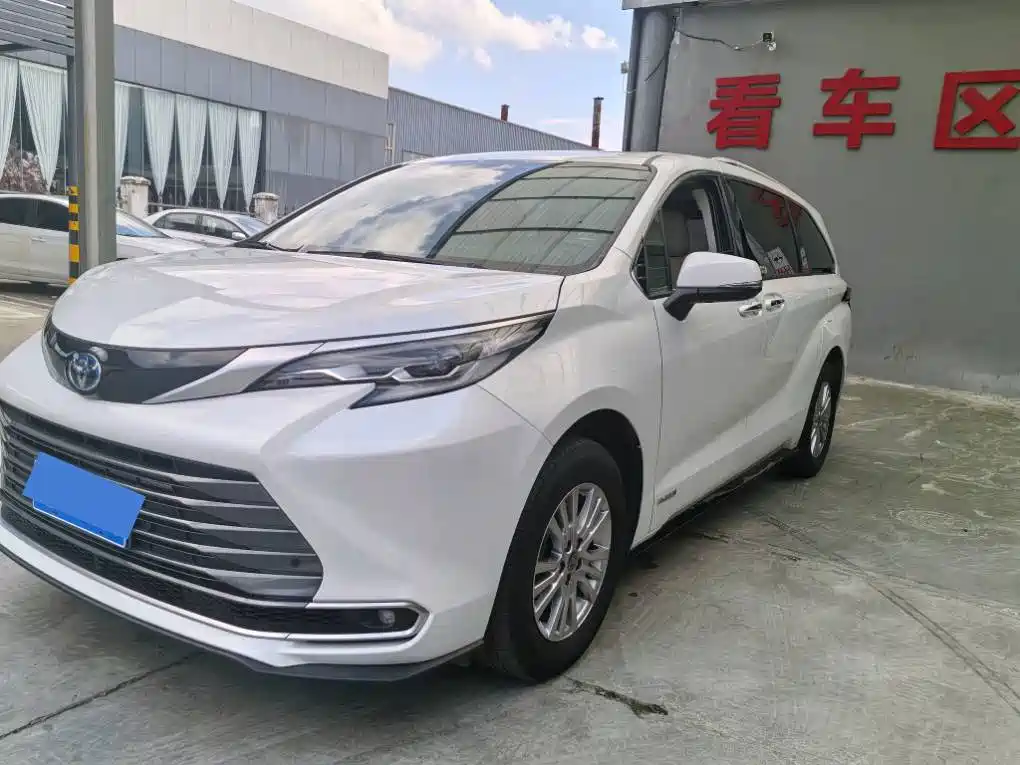 Toyota Sienna 2022