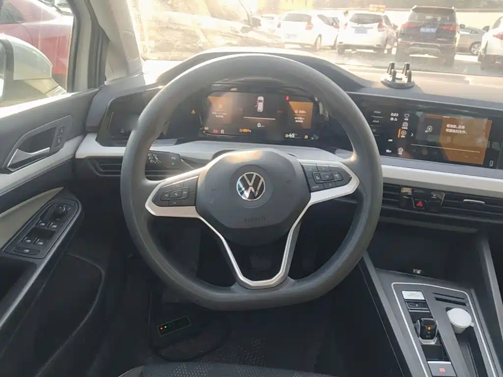 Volkswagen Golf — миниатюра 11