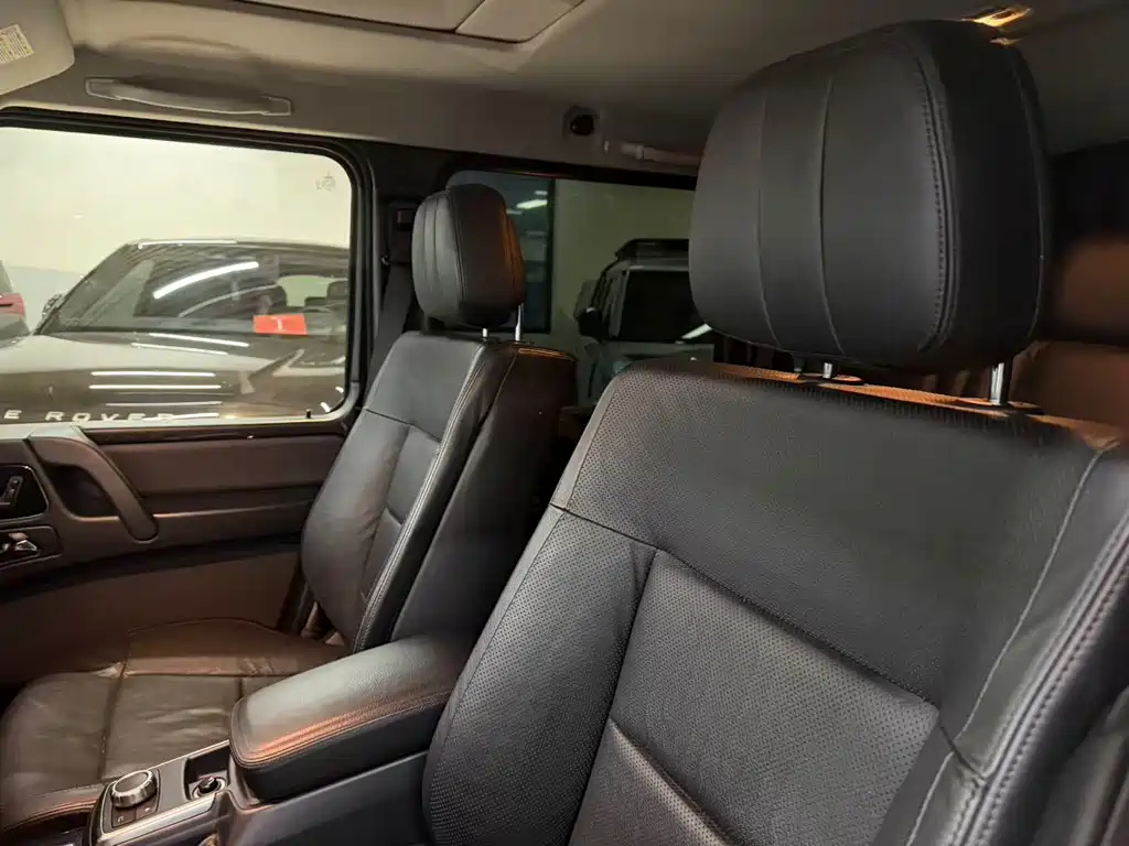 Mercedes-Benz G-Class — миниатюра 11