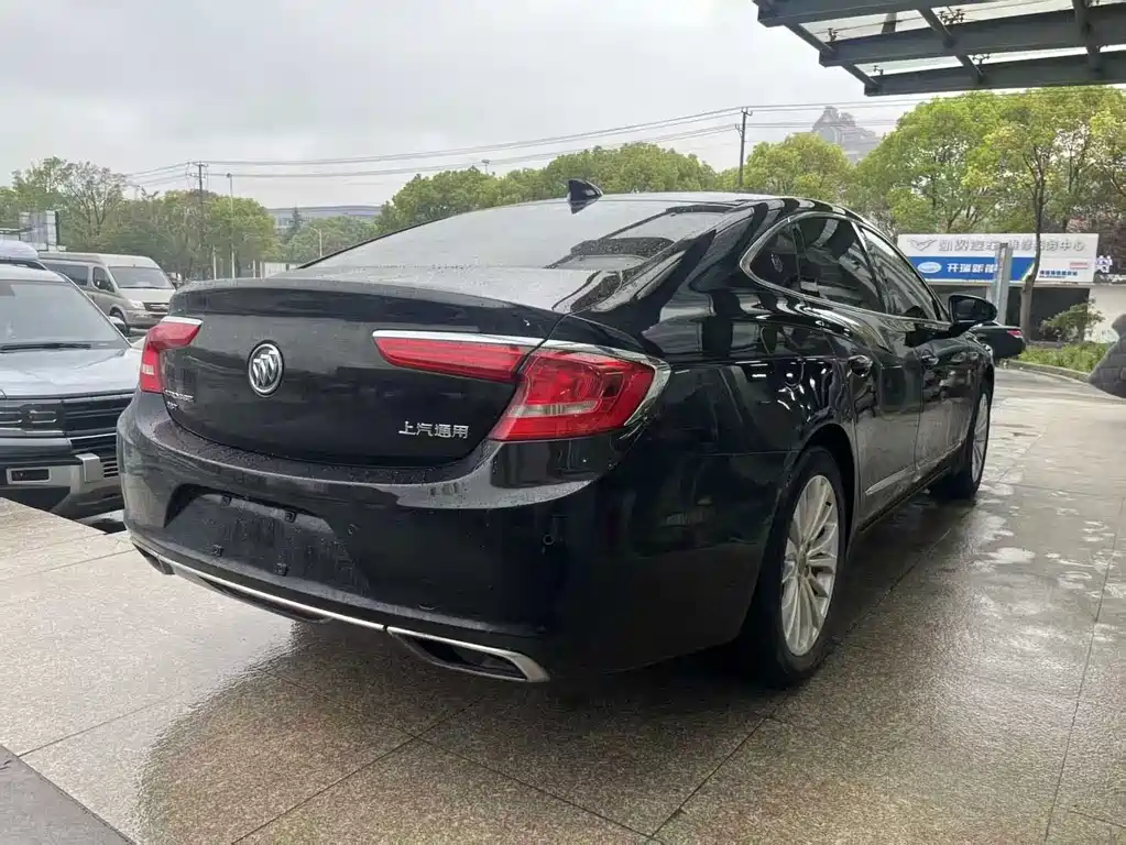 Buick LaCrosse — миниатюра 9
