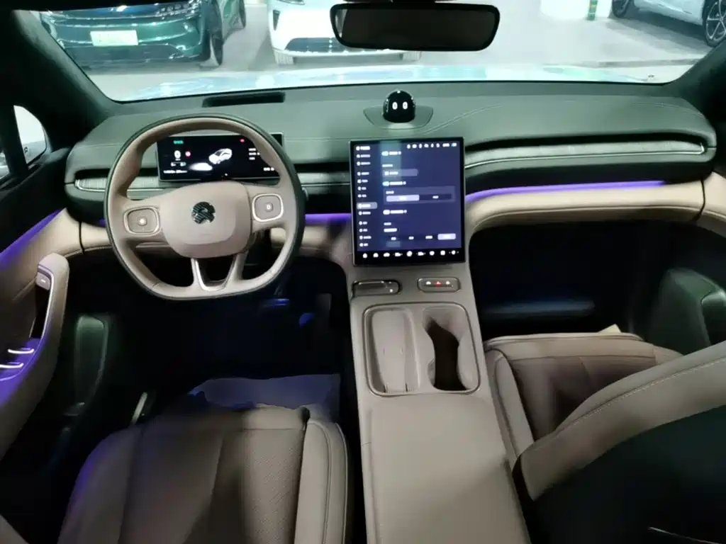 NIO EC6 — миниатюра 10
