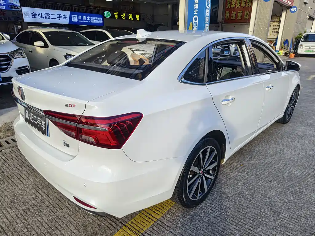 Roewe i6 2018 20T AT Smart