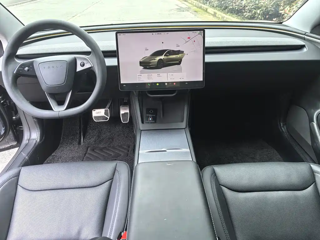 Tesla Model 3 — миниатюра 5