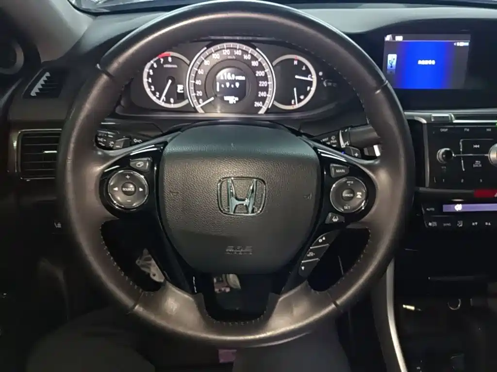 Honda Accord — миниатюра 11