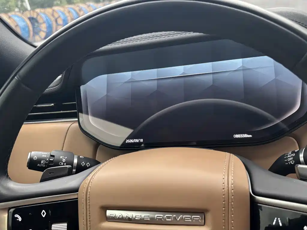 Land Rover Range Rover — миниатюра 9