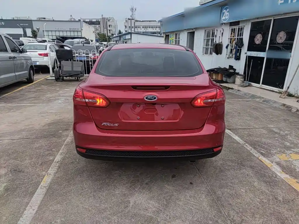 Ford Focus — миниатюра 6