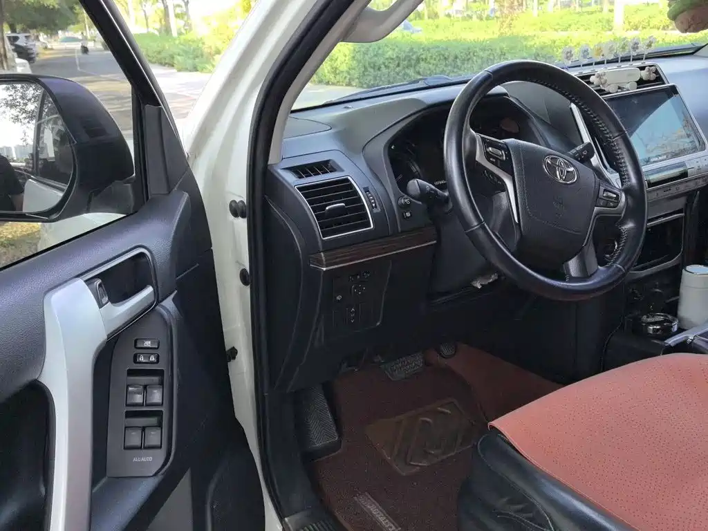 Toyota Prado — миниатюра 17