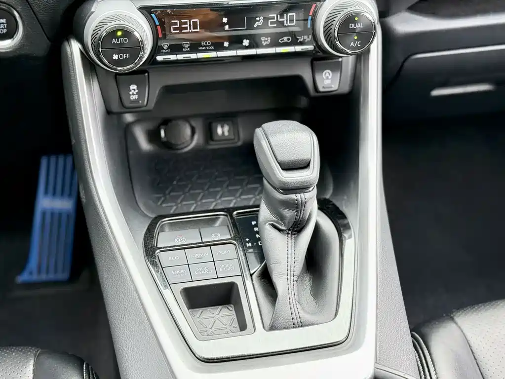 TOYOTA RAV4 RONGFANG