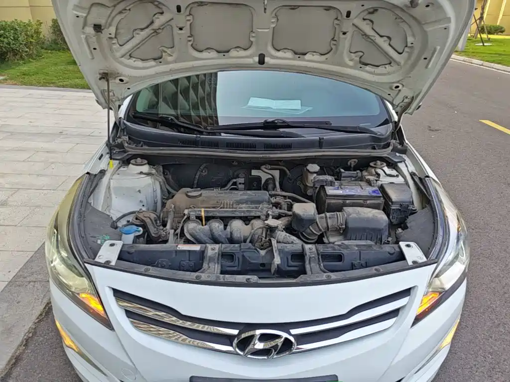 Hyundai Verna — миниатюра 20