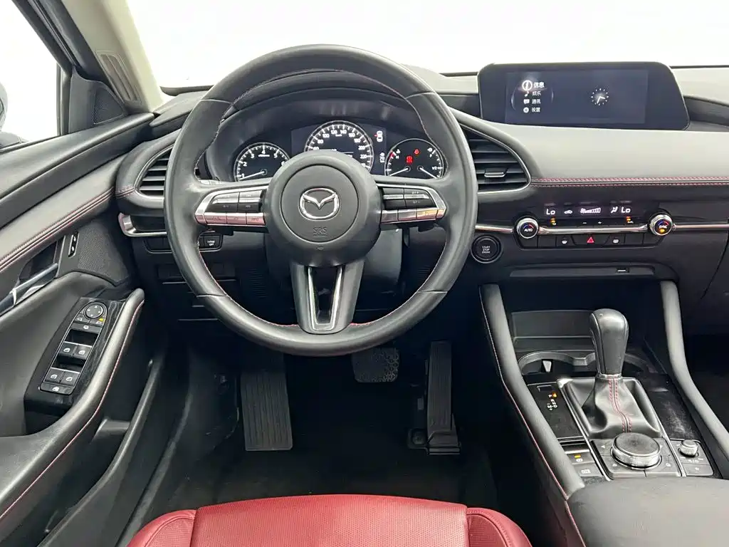 Mazda 3 Axela — миниатюра 17