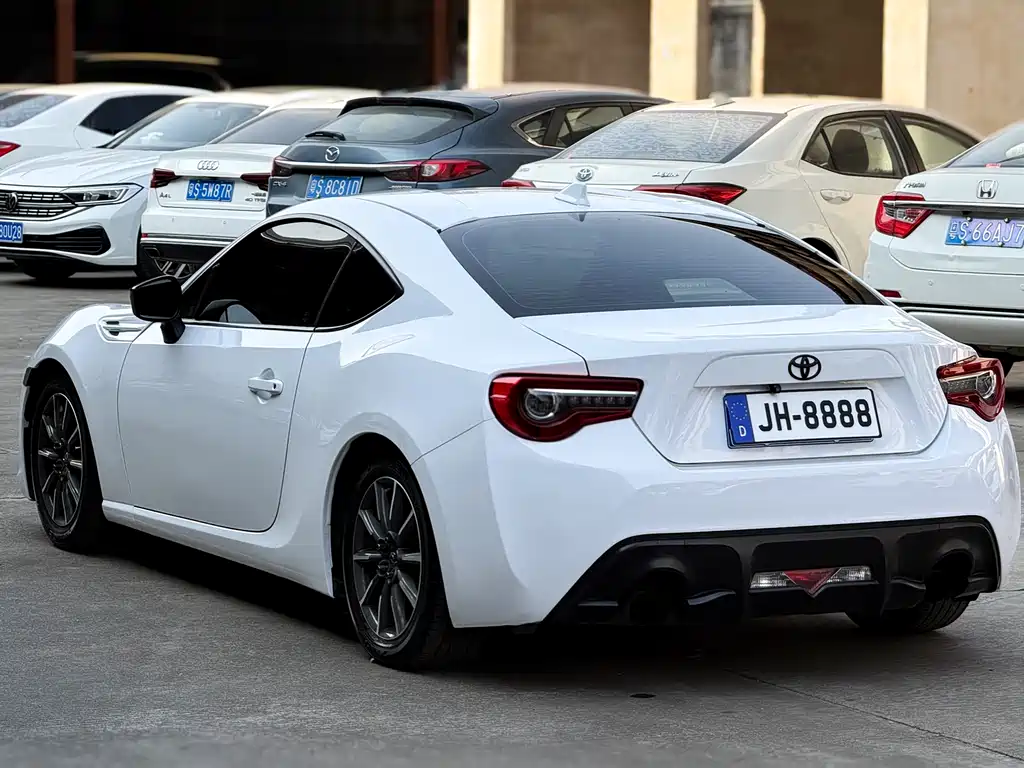TOYOTA 86